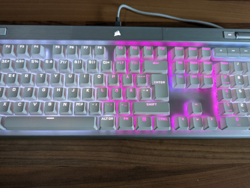 full-size double-shot K70 Optical PBT Mechanical RGB keyboard PRO AXON Corsair OPX tastatur.jpg